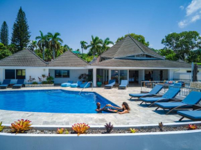 Hospitality Expert Nianna Eden - 7BR Pools Beach
